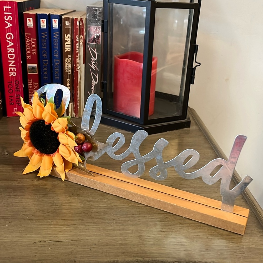MIDWOOD BRANDS METAL ON WOOD BLESSED ACCENT HOME DECOR WITH SUNFLOWER DETAIL